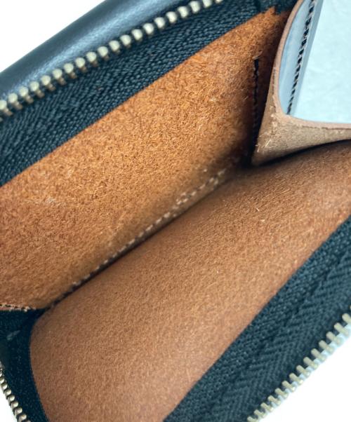 MHL（エムエイチエル）MHL (エムエイチエル) レザージッパーコンパクトウォレット ブラックの古着・服飾アイテム