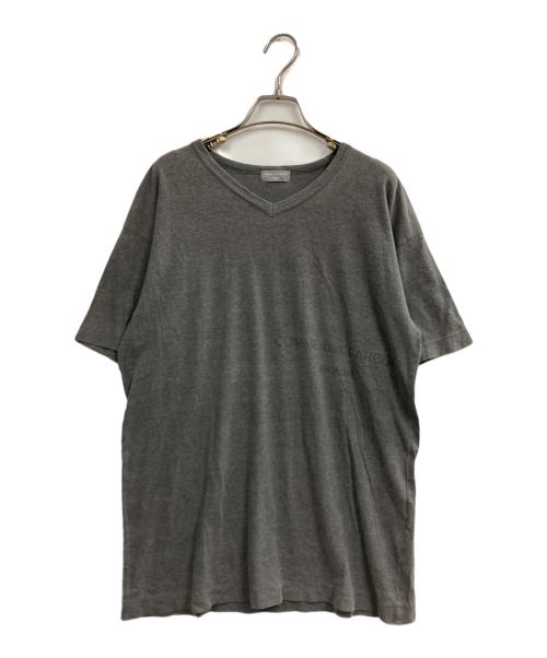 COMME des GARCONS HOMME（コムデギャルソン オム）COMME des GARCONS HOMME (コムデギャルソン オム) ロゴプリントVネックTシャツ グレー サイズ:不明（実寸サイズをご確認ください）の古着・服飾アイテム