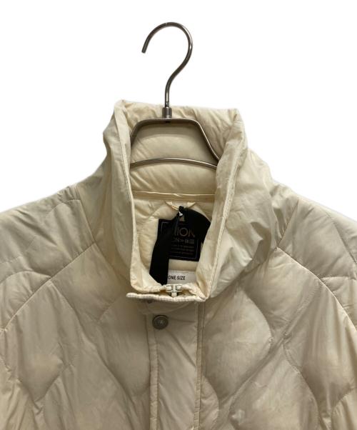 TAION（タイオン）TAION (タイオン) FREAK'S STORE (フリークストア) 別注 キルト スタンドカラー ロング ダウン アイボリー サイズ:ONEの古着・服飾アイテム