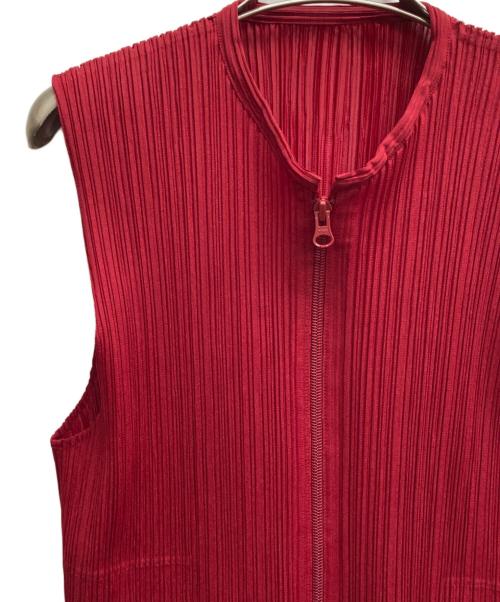 PLEATS PLEASE（プリーツプリーズ）PLEATS PLEASE (プリーツプリーズ) ダブルジッププリーツベスト レッド サイズ:3の古着・服飾アイテム