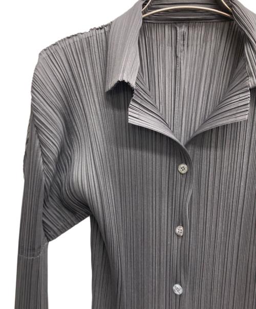 PLEATS PLEASE（プリーツプリーズ）PLEATS PLEASE (プリーツプリーズ) プリーツジャケット グレー サイズ:4の古着・服飾アイテム