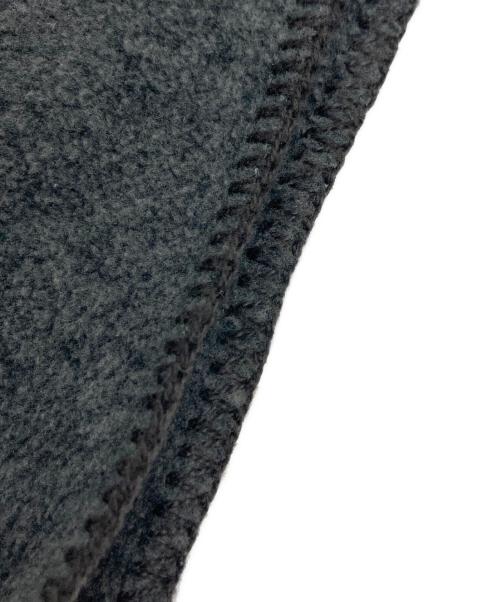 Patagonia（パタゴニア）Patagonia (パタゴニア) Micro D-Luxe Scarf グレーの古着・服飾アイテム