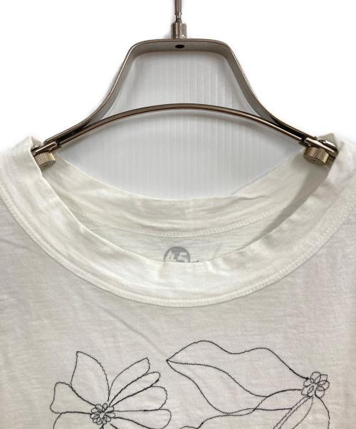 45R（フォーティファイブ・アール）45R (フォーティファイブ・アール) フラワーモチーフTシャツ ホワイト サイズ:2の古着・服飾アイテム