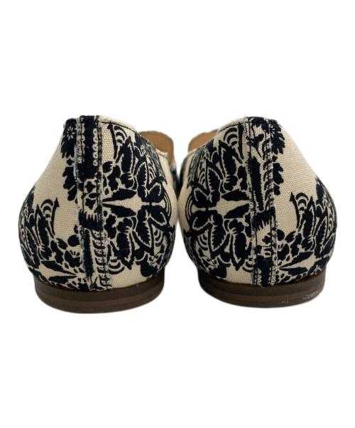 Vivienne Westwood（ヴィヴィアンウエストウッド）Vivienne Westwood (ヴィヴィアンウエストウッド) オペラシューズ ベージュ サイズ:39の古着・服飾アイテム