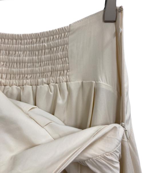 HER LIP TO（ハーリップトゥ）Her lip to (ハーリップトゥ) High-Waist Tiered Long Skirt アイボリー サイズ:Mの古着・服飾アイテム