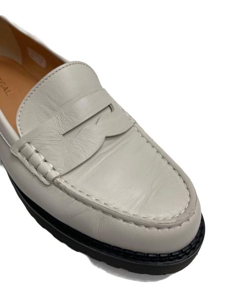 REGAL（リーガル）REGAL (リーガル) ラギッドソール ローファー ホワイト サイズ:24.5cmの古着・服飾アイテム