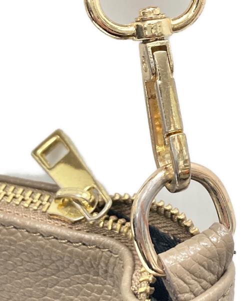 AULENTTI（オウレンティ）AULENTTI (オウレンティ) マルチウェイバッグ グレージュの古着・服飾アイテム