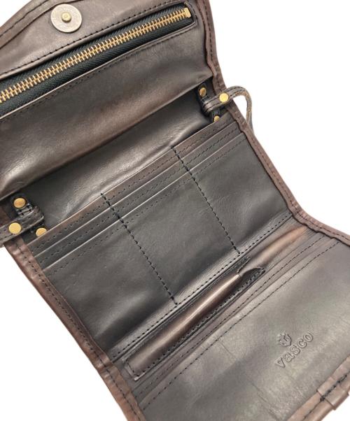 vasco（ヴァスコ）VASCO (ヴァスコ) レザーショルダーウォレット ブラウンの古着・服飾アイテム