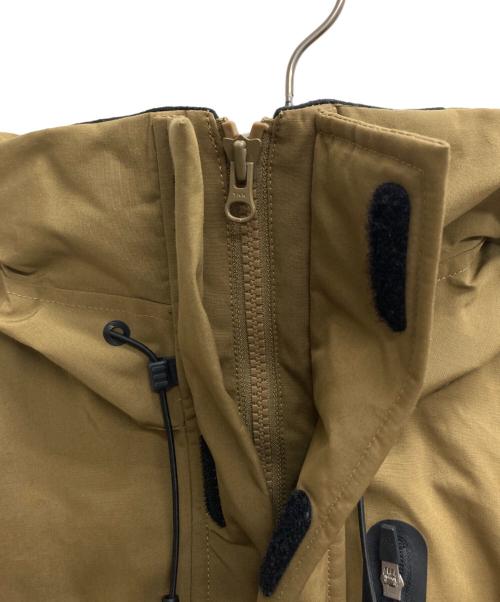 AVIREX（アヴィレックス）AVIREX (アヴィレックス) MILITARY FUNCTION DOWN HOODY JACKET/ ミリタリーファンクション ダウン フーディージャケット ブラウン サイズ:freeの古着・服飾アイテム