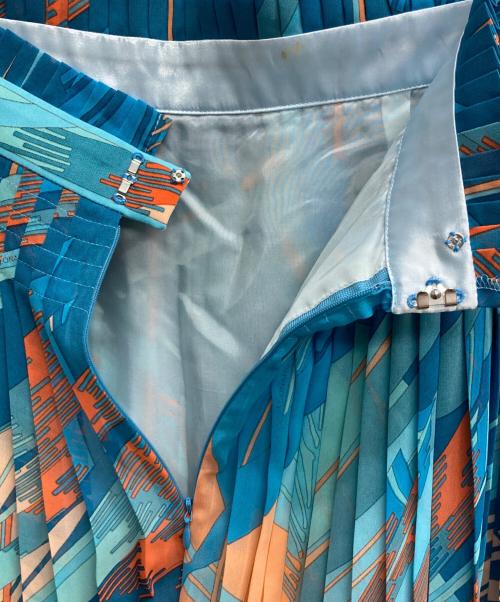 LEONARD（レオナール）LEONARD (レオナール) プリーツスカート スカイブルー サイズ:40の古着・服飾アイテム