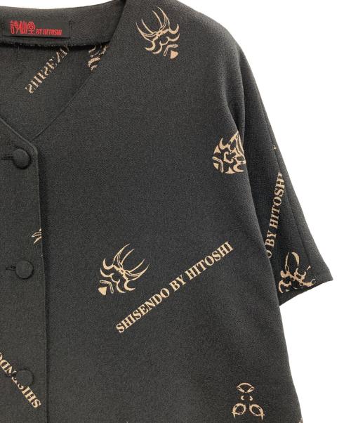 詩仙堂（シセンドウ）詩仙堂 (シセンドウ) ロゴプリントドルマンシャツ ブラック サイズ:Freeの古着・服飾アイテム