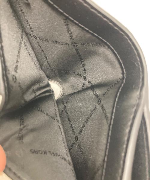 MICHAEL KORS（マイケル・コース）MICHAEL KORS (マイケル・コース) 2つ折り財布 ブラックの古着・服飾アイテム