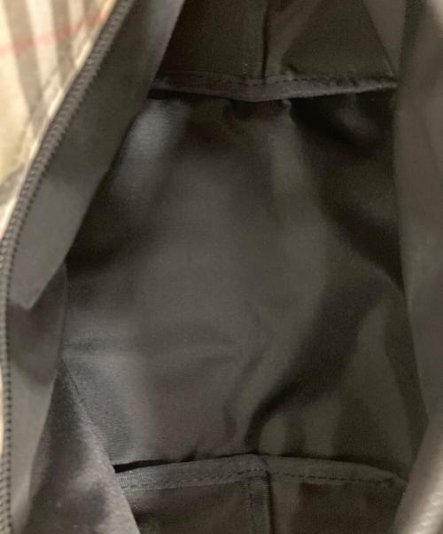 BURBERRY BLUE LABEL（バーバリー ブルー レーベル）BURBERRY BLUE LABEL (バーバリーロンドンブルーレーベル) 舟形ハンドバッグ ピンクの古着・服飾アイテム