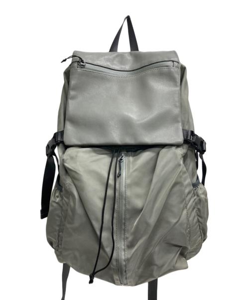 ear PAPILLONNER（イアパピヨネ）ear PAPILLONNER (イアパピヨネ) BURLAP OUTFITTER (バーラップアウトフィッター) 撥水レザーコンビライトリュック グレーの古着・服飾アイテム