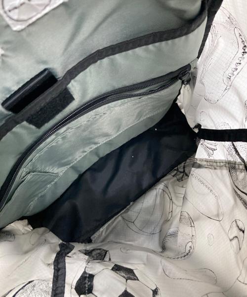 ear PAPILLONNER（イアパピヨネ）ear PAPILLONNER (イアパピヨネ) BURLAP OUTFITTER (バーラップアウトフィッター) リュック グレーの古着・服飾アイテム