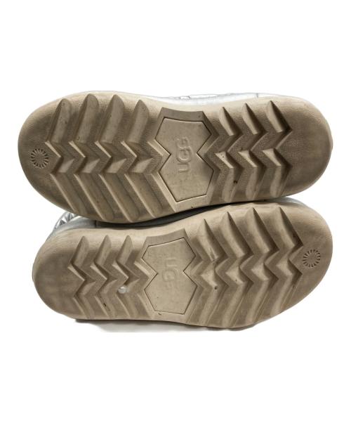 UGG（アグ）UGG (アグ) Classic Maxi Ultra Tall シルバー サイズ:23の古着・服飾アイテム