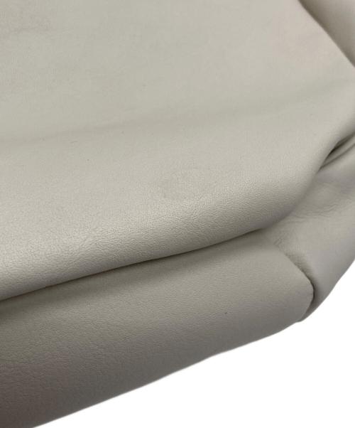 ear PAPILLONNER（イアパピヨネ）ear PAPILLONNER (イアパピヨネ) コロンボストンバッグ アイボリーの古着・服飾アイテム