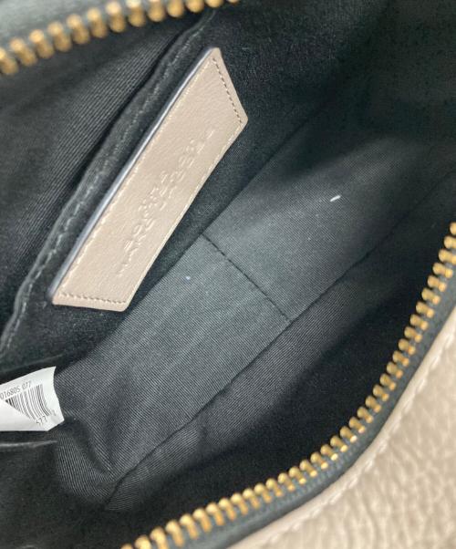 MARC JACOBS（マークジェイコブズ）MARC JACOBS (マークジェイコブス) THE SOFTSHOT 17 ベージュ×ブラックの古着・服飾アイテム