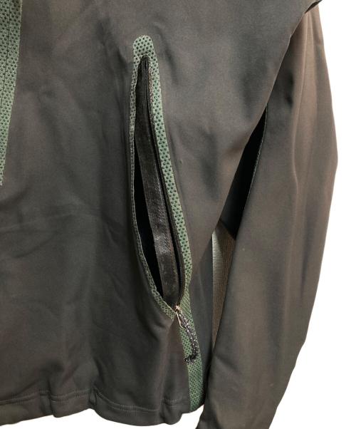MOUNTAIN HARD WEAR（マウンテンハードウェア）MOUNTAIN HARD WEAR (マウンテンハードウェア) 00s conduit softshell jacket グレー サイズ:Sの古着・服飾アイテム