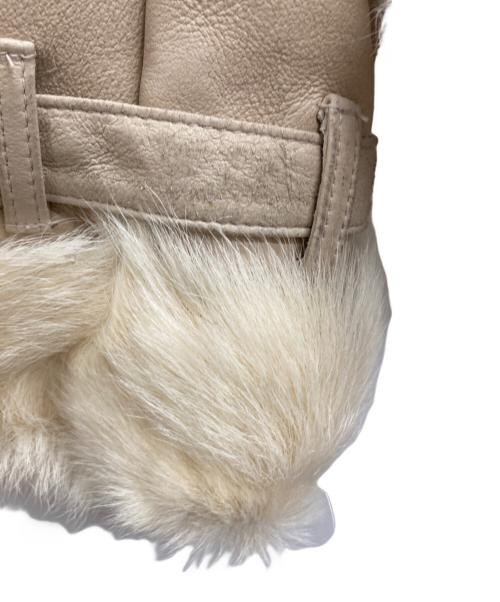 BURBERRY BLUE LABEL（バーバリー ブルー レーベル）BURBERRY BLUE LABEL (バーバリーロンドンブルーレーベル) ムートンジャケット ベージュ サイズ:38の古着・服飾アイテム