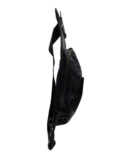 PORTER（ポーター）PORTER (ポーター) ヒートスリングショルダーバッグ ブラックの古着・服飾アイテム