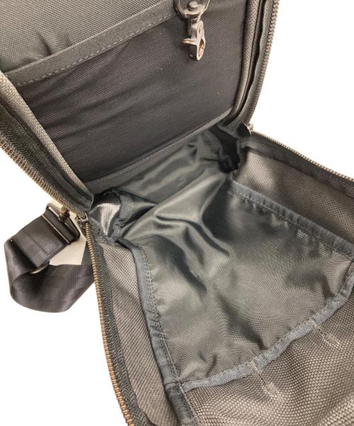 PORTER（ポーター）PORTER (ポーター) ヒートスリングショルダーバッグ ブラックの古着・服飾アイテム