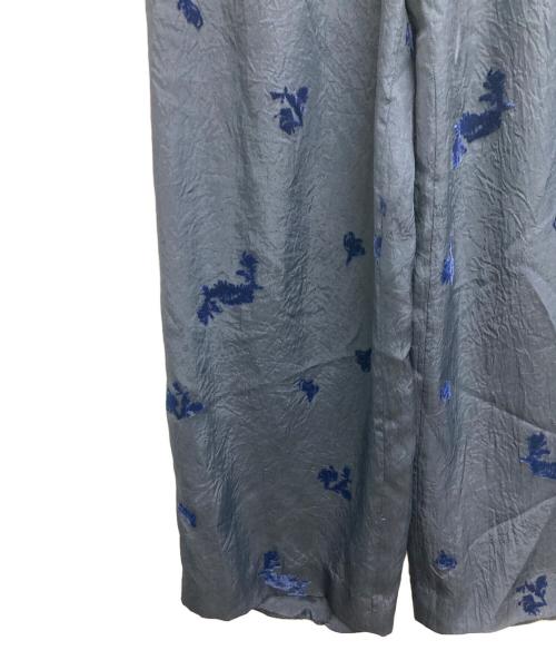 muller of yoshiokubo（ミュラーオブヨシオクボ）muller of yoshiokubo (ミュラーオブヨシオクボ) フロッキーフラワーウエストゴムパンツ ネイビー サイズ:SIZE　38の古着・服飾アイテム