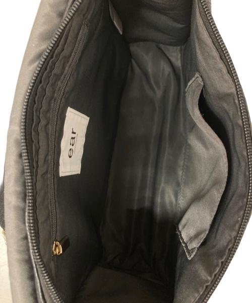 ear PAPILLONNER（イアパピヨネ）ear PAPILLONNER (イアパピヨネ) ワイドテープボディバッグ ブラックの古着・服飾アイテム