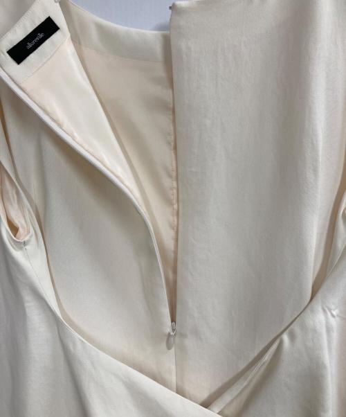 allureville（アルアバイル）allureville (アルアバイル) フルダルアセテートウエストツイストワンピース アイボリー サイズ:1の古着・服飾アイテム