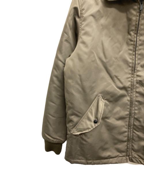 BACK CHANNEL（バックチャンネル）BACK CHANNEL (バックチャンネル) 中綿ジャケット カーキ サイズ:Lの古着・服飾アイテム