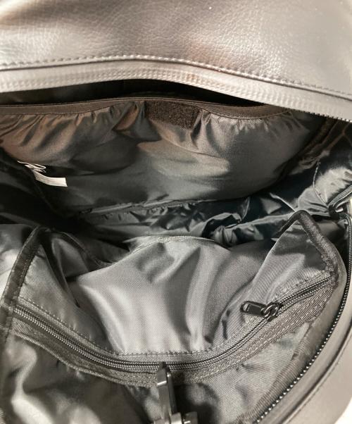 New Era（ニューエラ）New Era (ニューエラ) ライトパック 27L シンセティックレザー ブラックの古着・服飾アイテム