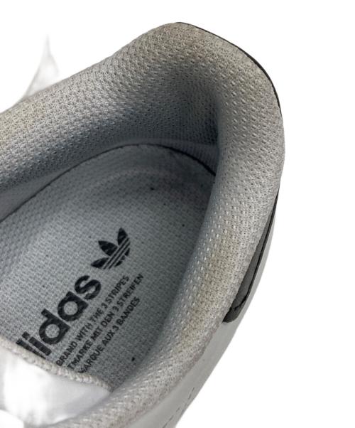 adidas（アディダス）adidas (アディダス) ローカットスニーカー ホワイト サイズ:23.5の古着・服飾アイテム