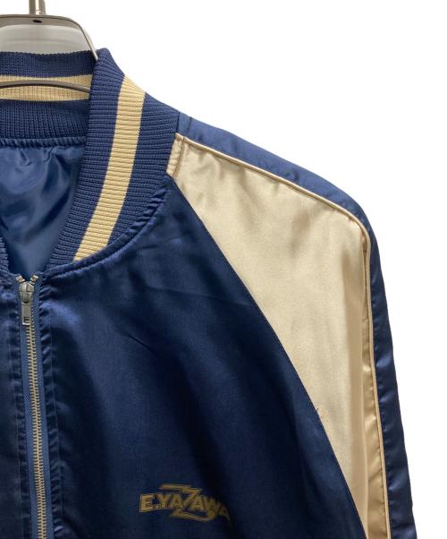 E・YAZAWA（イー・ヤザワ）E・YAZAWA (イー・ヤザワ) SUNTORY (サントリー) スカジャン ネイビー×ゴールド サイズ:記載なし（実寸サイズを参照ください）の古着・服飾アイテム
