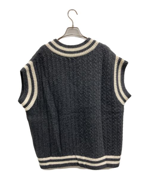 nest Robe（ネストローブ）nest Robe (ネストローブ) ラムウールニットチルデンベスト グレー サイズ:Fの古着・服飾アイテム