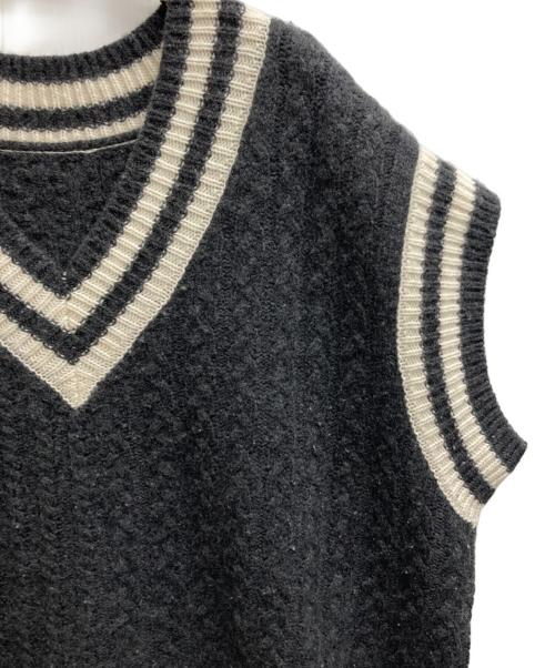 nest Robe（ネストローブ）nest Robe (ネストローブ) ラムウールニットチルデンベスト グレー サイズ:Fの古着・服飾アイテム