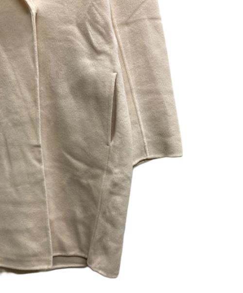 23区（ニジュウサンク）23区 (ニジュウサンク) ウールリバー フード付き ミドル丈コート アイボリー サイズ:38の古着・服飾アイテム