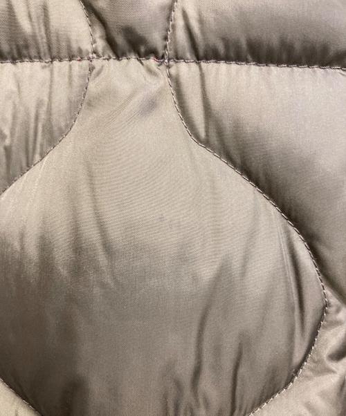 MONCLER（モンクレール）MONCLER (モンクレール) MAGLIA 切替ダウンベスト カーキ サイズ:Lの古着・服飾アイテム