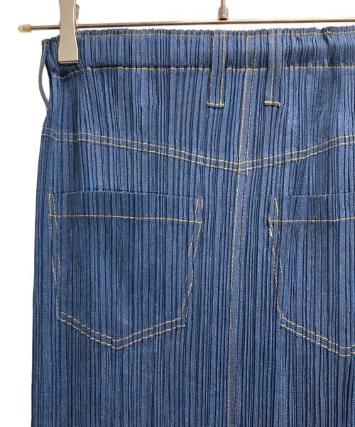 PLEATS PLEASE（プリーツプリーズ）PLEATS PLEASE (プリーツプリーズ) デニム転写プリントプリーツスカート インディゴ サイズ:1の古着・服飾アイテム