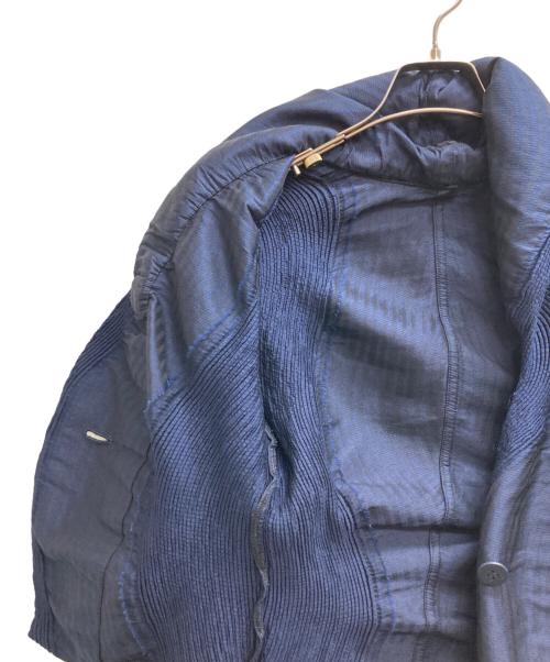 ISSEY MIYAKE（イッセイミヤケ）ISSEY MIYAKE (イッセイミヤケ) ショールカラー切替プリーツジャケット ネイビー サイズ:２の古着・服飾アイテム