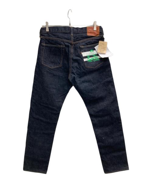 MOMOTARO JEANS（桃太郎ジーンズ）MOMOTARO JEANS (桃太郎ジーンズ) ナローテーパードデニムパンツ インディゴ サイズ:31×38 未使用品の古着・服飾アイテム