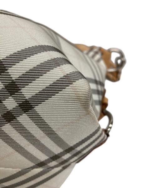 BURBERRY BLUE LABEL（バーバリーロンドンブルーレーベル）BURBERRY BLUE LABEL (バーバリーロンドンブルーレーベル) ノバチェックショルダーバッグ ベージュの古着・服飾アイテム