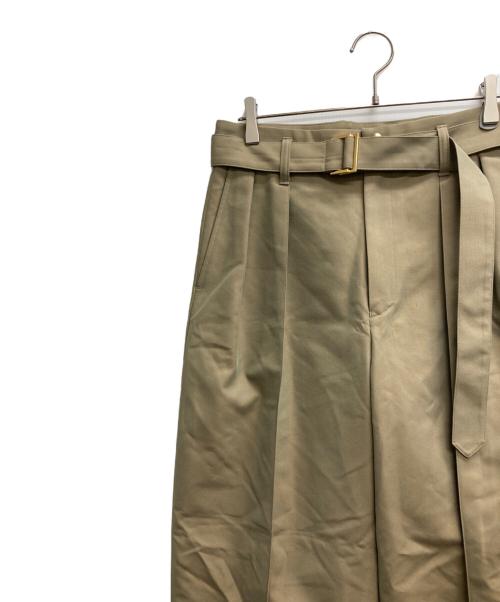 CULLNI（クルニ）CULLNI (クルニ) Chambray Tuck Wide Pants with Long Belt（シャンブレータックワイドパンツウィズロングベルト） ベージュ サイズ:1 未使用品の古着・服飾アイテム