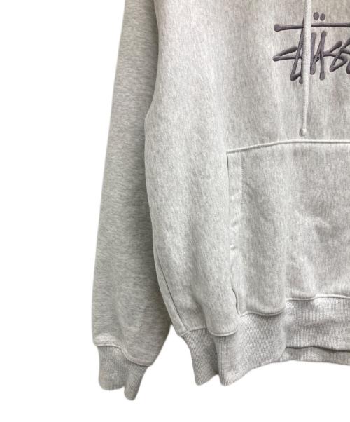 stussy（ステューシー）stussy (ステューシー) 裏起毛ロゴ刺繍パーカー グレー サイズ:Sの古着・服飾アイテム