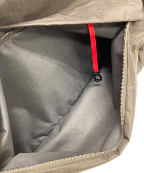 ARC'TERYX（アークテリクス）ARC'TERYX (アークテリクス) Ion Gear Organizer オリーブの古着・服飾アイテム