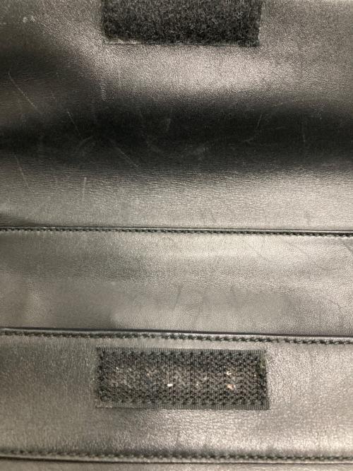 PRADA（プラダ）PRADA (プラダ) アーカイブショルダーバッグ ブラックの古着・服飾アイテム