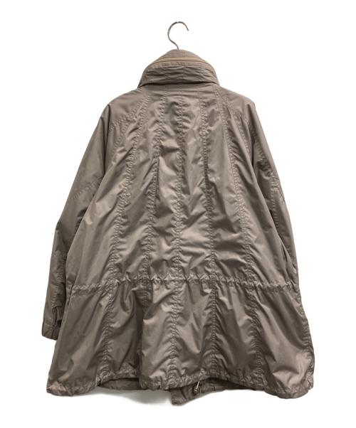 ISSEY MIYAKE FETE（イッセイミヤケフェット）ISSEY MIYAKE FETE (イッセイミヤケフェット) パラシュートコート ベージュ サイズ:３の古着・服飾アイテム