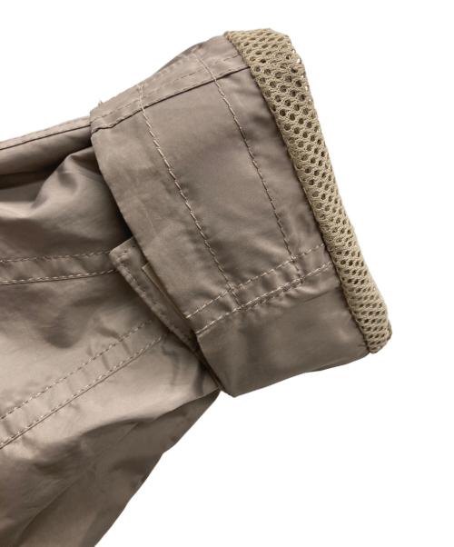 ISSEY MIYAKE FETE（イッセイミヤケフェット）ISSEY MIYAKE FETE (イッセイミヤケフェット) パラシュートコート ベージュ サイズ:３の古着・服飾アイテム