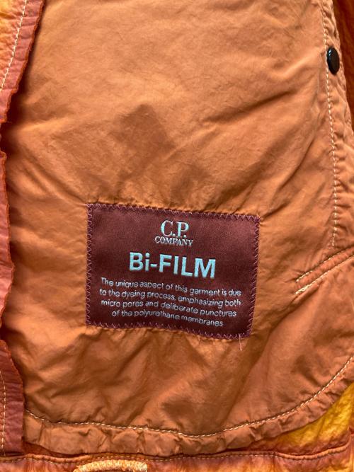 C.P COMPANY（シーピーカンパニー）C.P COMPANY (シーピーカンパニー) FELTRO BI-FILM SHORT JACKET（フェルトロ　バイフィルム　ショート　ジャケット） オレンジ サイズ:Mの古着・服飾アイテム