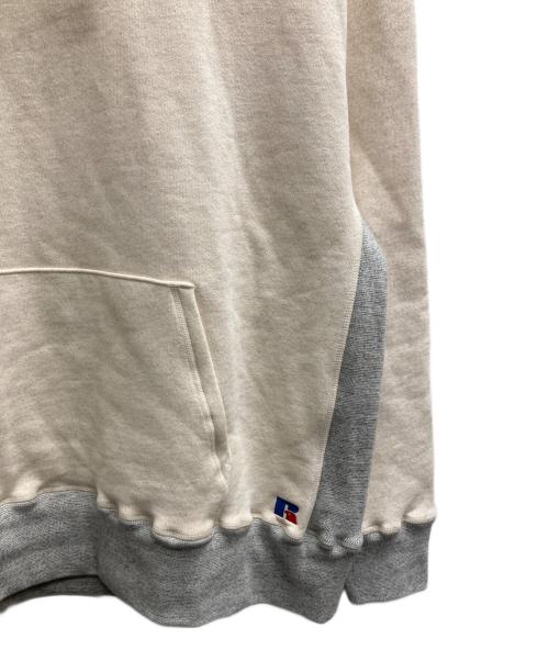 RUSSELL ATHLETIC（ラッセルアスレチック）RUSSELL ATHLETIC (ラッセルアスレチック) ProCO 裏起毛 フーディ アイボリー サイズ:XL 未使用品の古着・服飾アイテム
