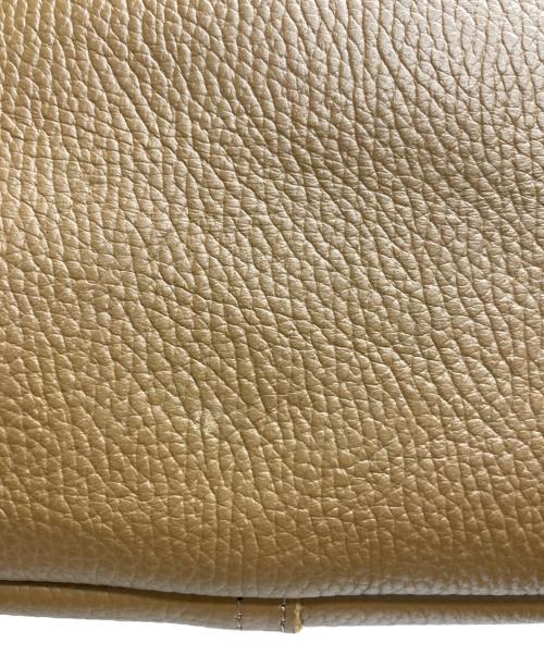 YOUNG & OLSEN The DRYGOODS STORE（ヤングアンドオルセン ザ ドライグッズストア）YOUNG & OLSEN The DRYGOODS STORE (ヤングアンドオルセン ザ ドライグッズストア) EMBOSSED LEATHER D TOTE M ブラウンの古着・服飾アイテム